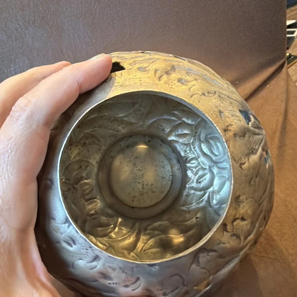 Seasons Fitz and Floyd Silver Tone Pierced Metal Candle Holder Vase